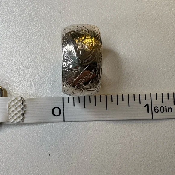 Sterling Silver Engraved Band Ring, 4.5 Unisex - Picture 5 of 5